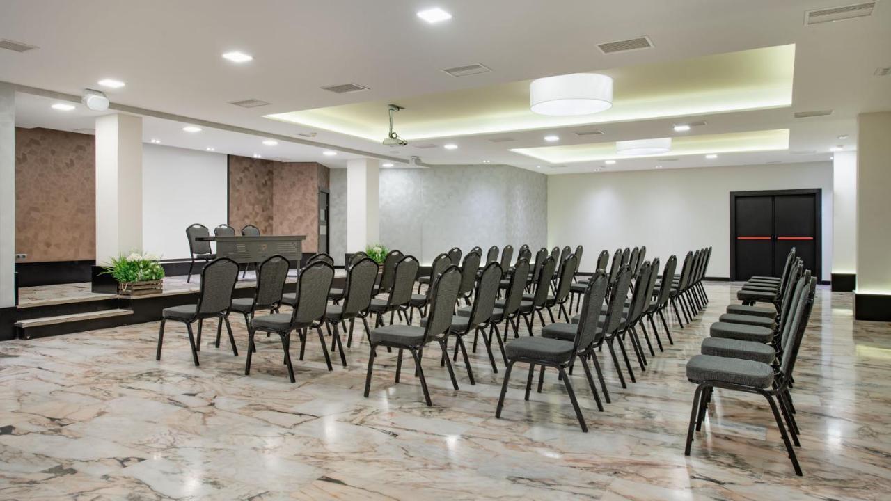 Hotel Parque Real Ciudad Real Eksteriør billede